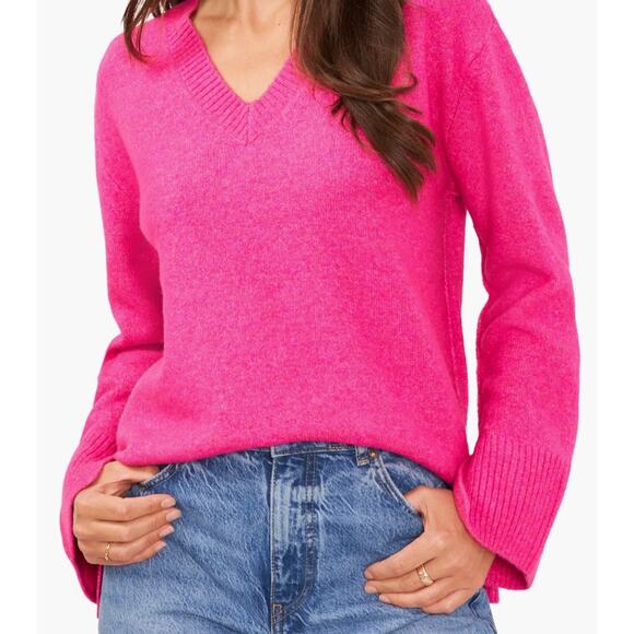 Vince Camuto Sweaters - NWT Vince Camuto Pink V-Neck Sweater